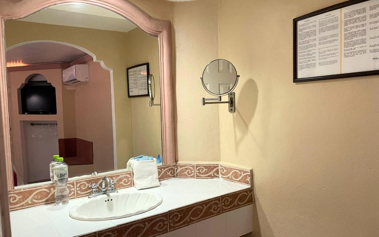 טולה דה איינדה Hotel Real Catedral מראה חיצוני תמונה